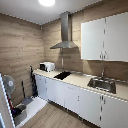 Apartamento Room Laredo 招待所 拉雷多